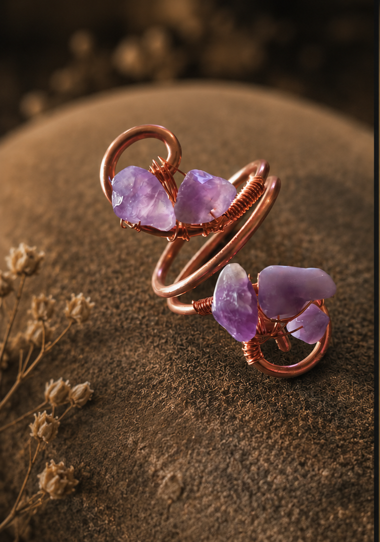 ✨ Amethyst Moon – Handgemaakte Koperen Ring